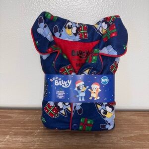 BLUEY Christmas Pajamas Holiday Dog Size Medium 8 Pj Flannel Set Disney NWT